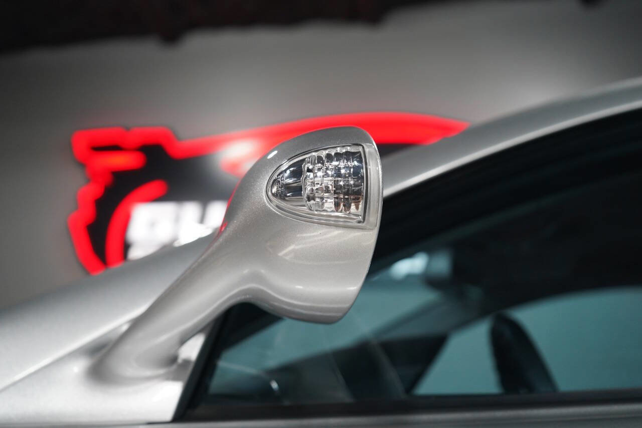 Used 2006 Mercedes-Benz SLR image 28