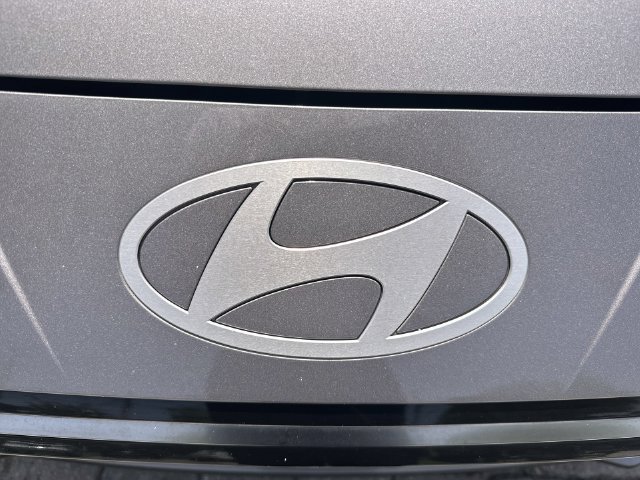 Used 2025 Hyundai Elantra SEL FWD image 10