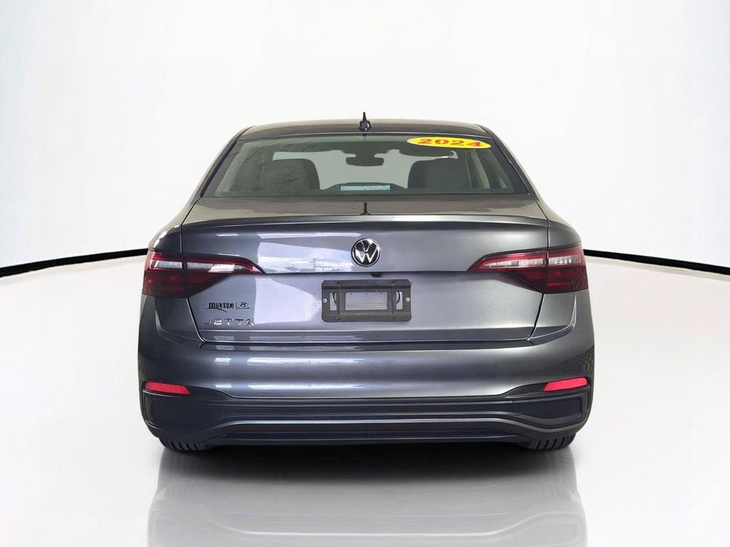 Used 2024 Volkswagen Jetta S FWD image 6