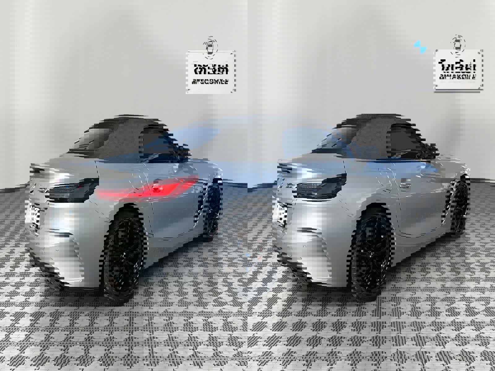 Certified 2021 BMW Z4 M40i w/ Executive Package image 3