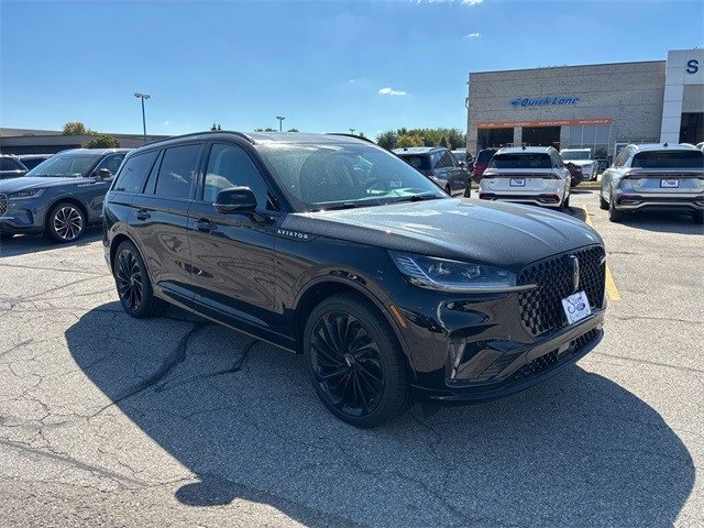 New 2025 Lincoln Aviator Reserve w/ Equipment Group 201A image 2