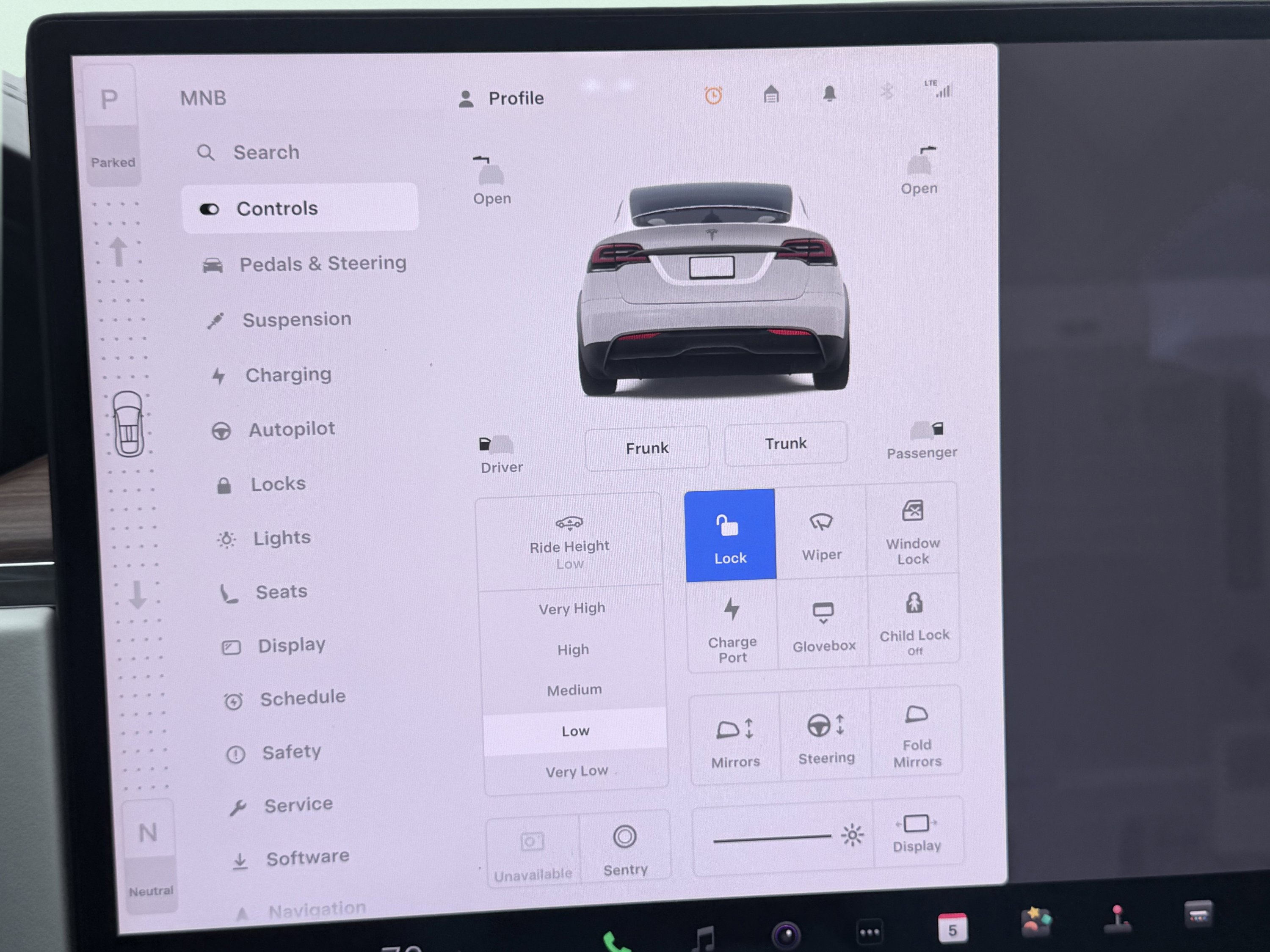 Used 2025 Tesla Model X Long Range image 74