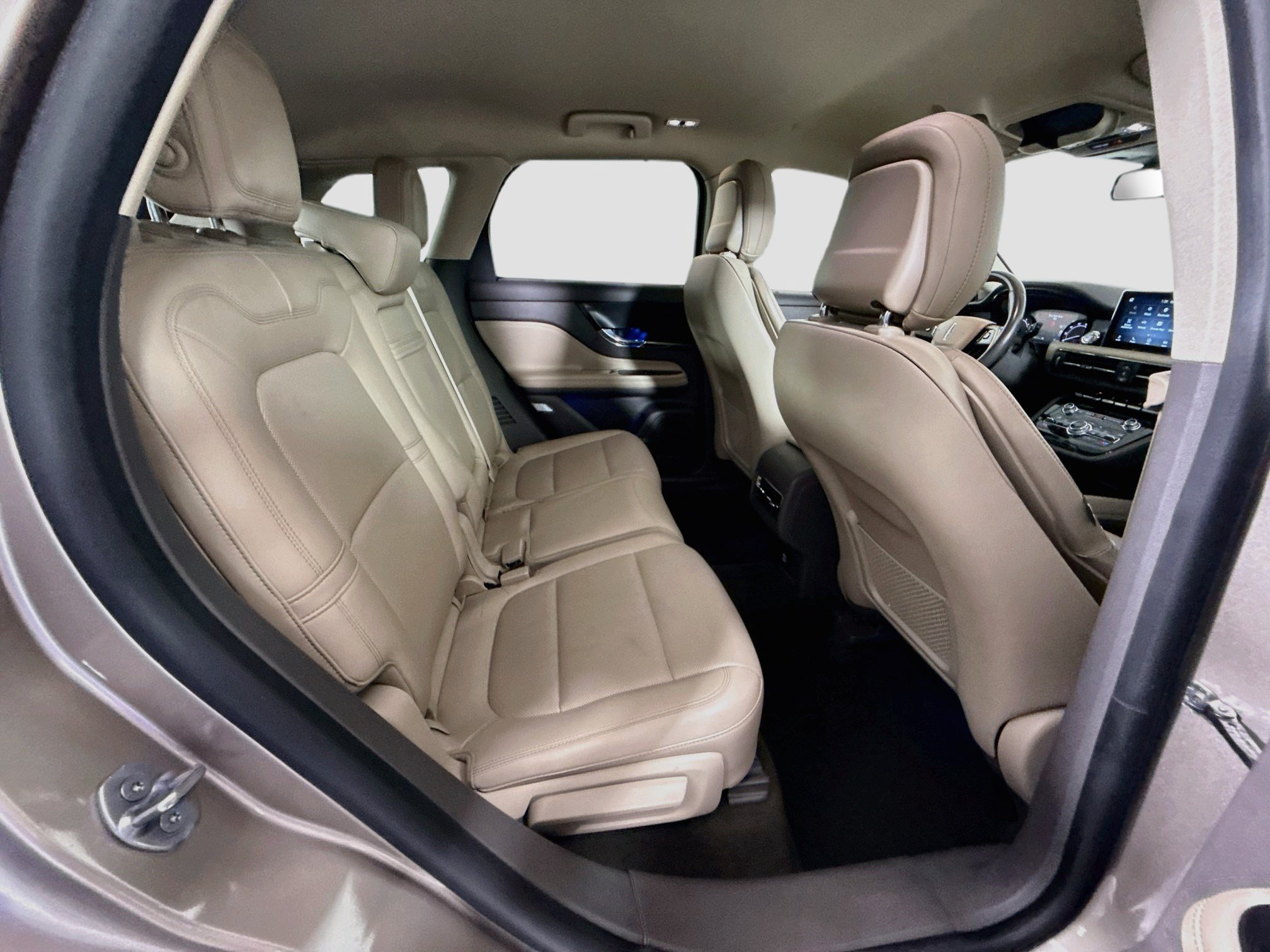 Used 2020 Lincoln Corsair FWD w/ Equipment Group 101A image 27