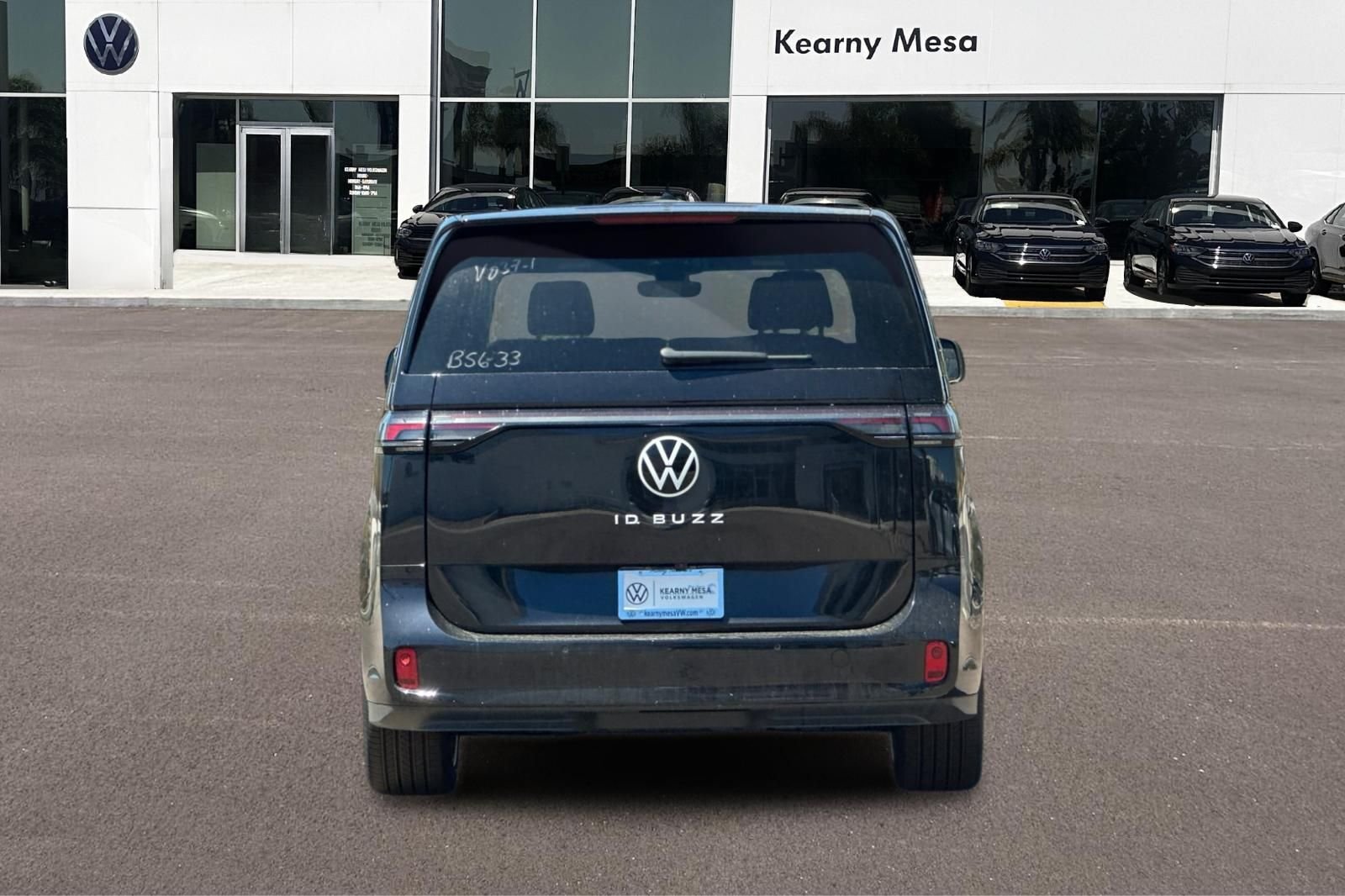 New 2025 Volkswagen ID. Buzz Pro S RWD image 5
