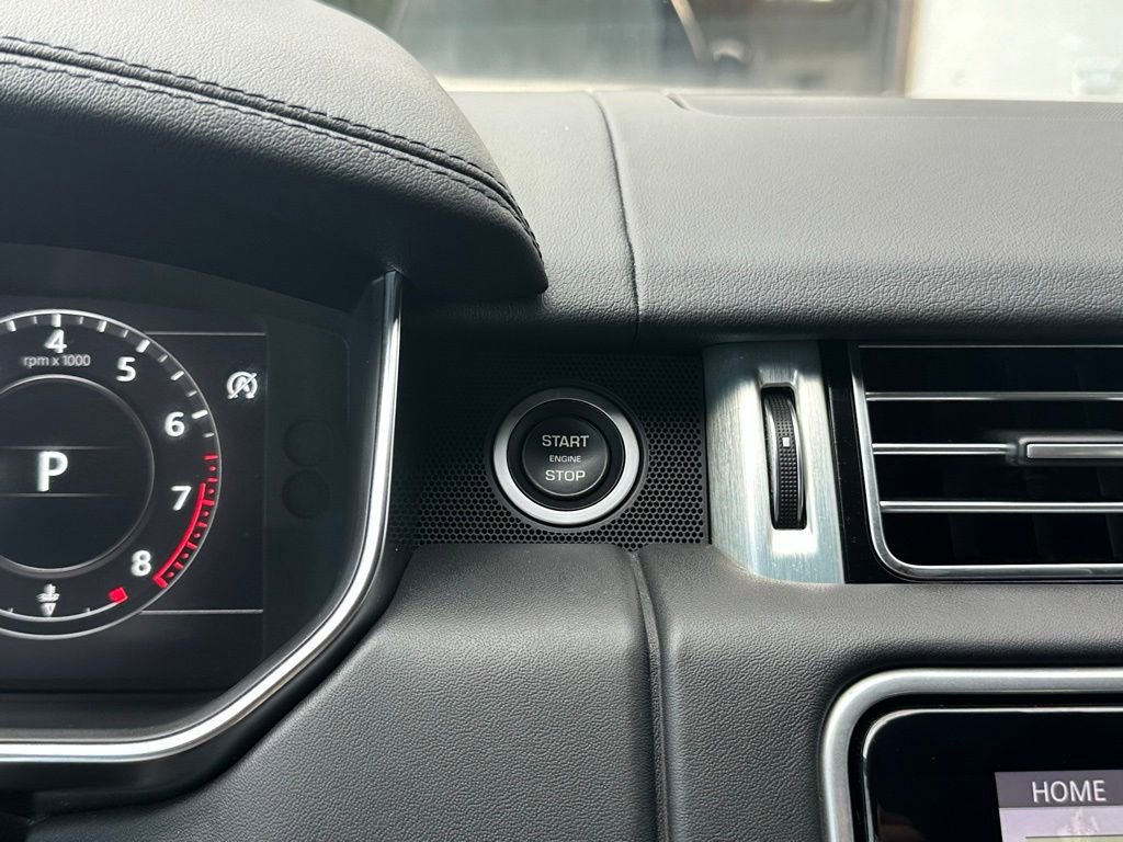 Used 2019 Land Rover Range Rover HSE image 42