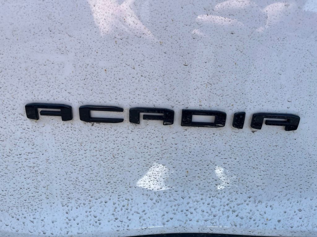 Used 2023 GMC Acadia SLT w/ Elevation Edition FWD image 16