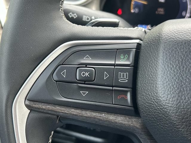 Used 2024 Jeep Grand Cherokee L Limited AWD/4WD image 24