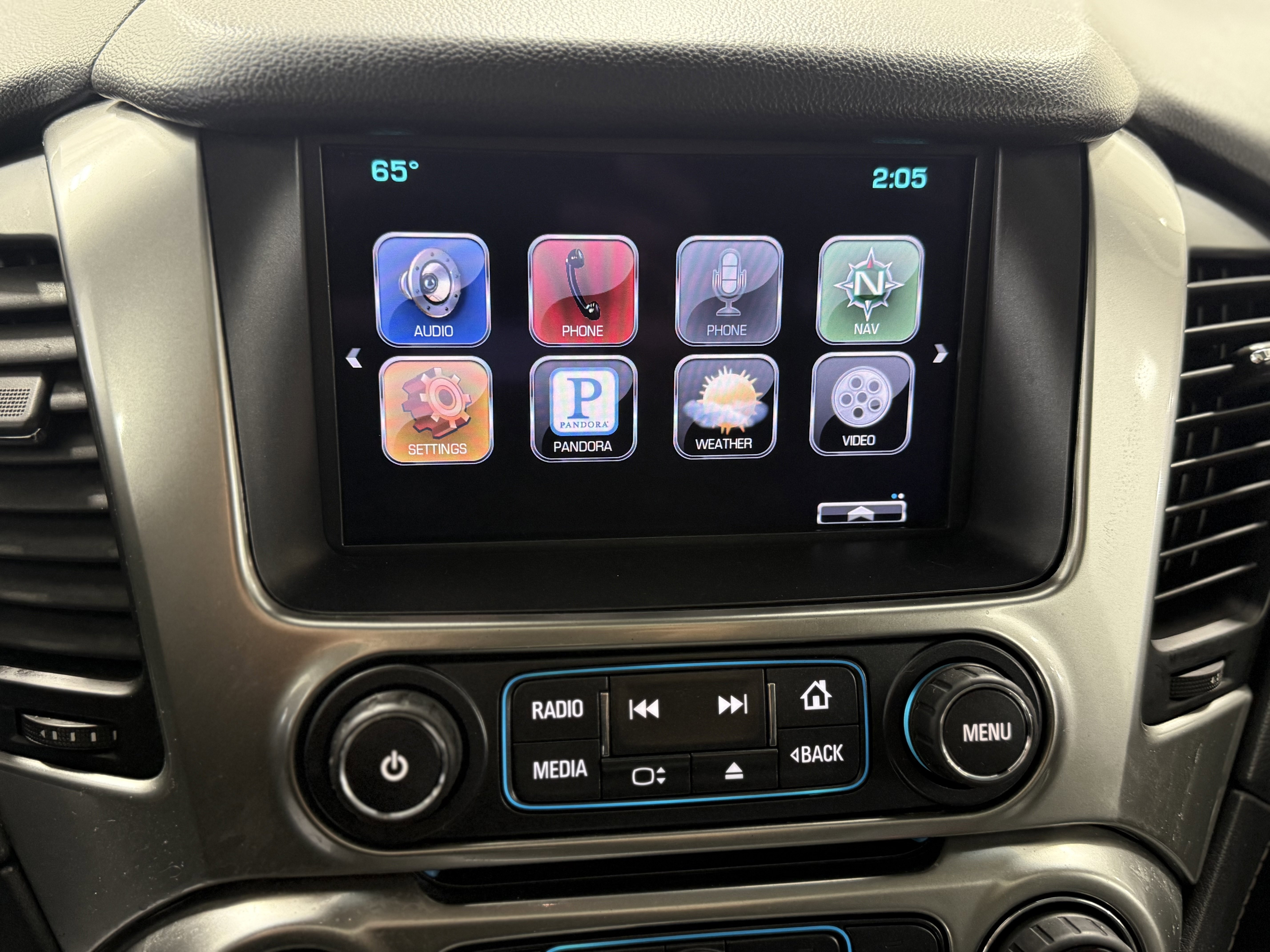 Used 2015 Chevrolet Tahoe LTZ image 21