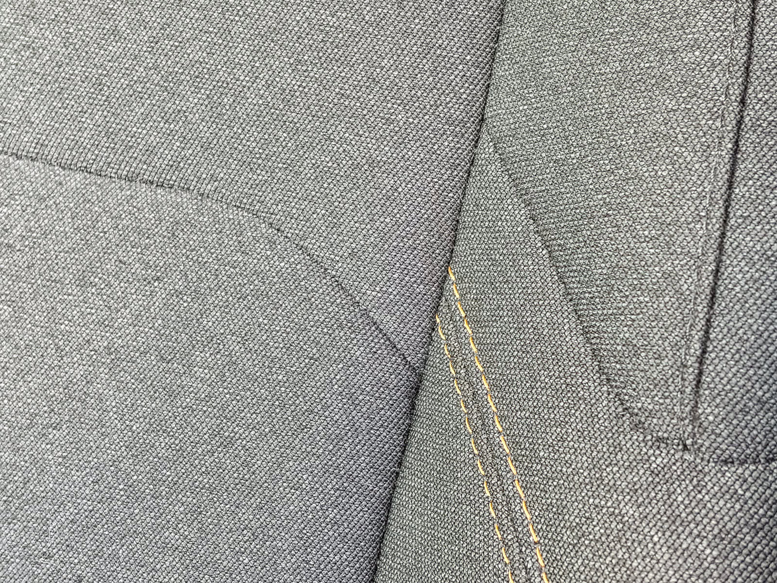 Used 2025 Jeep Wrangler Sahara AWD/4WD image 24