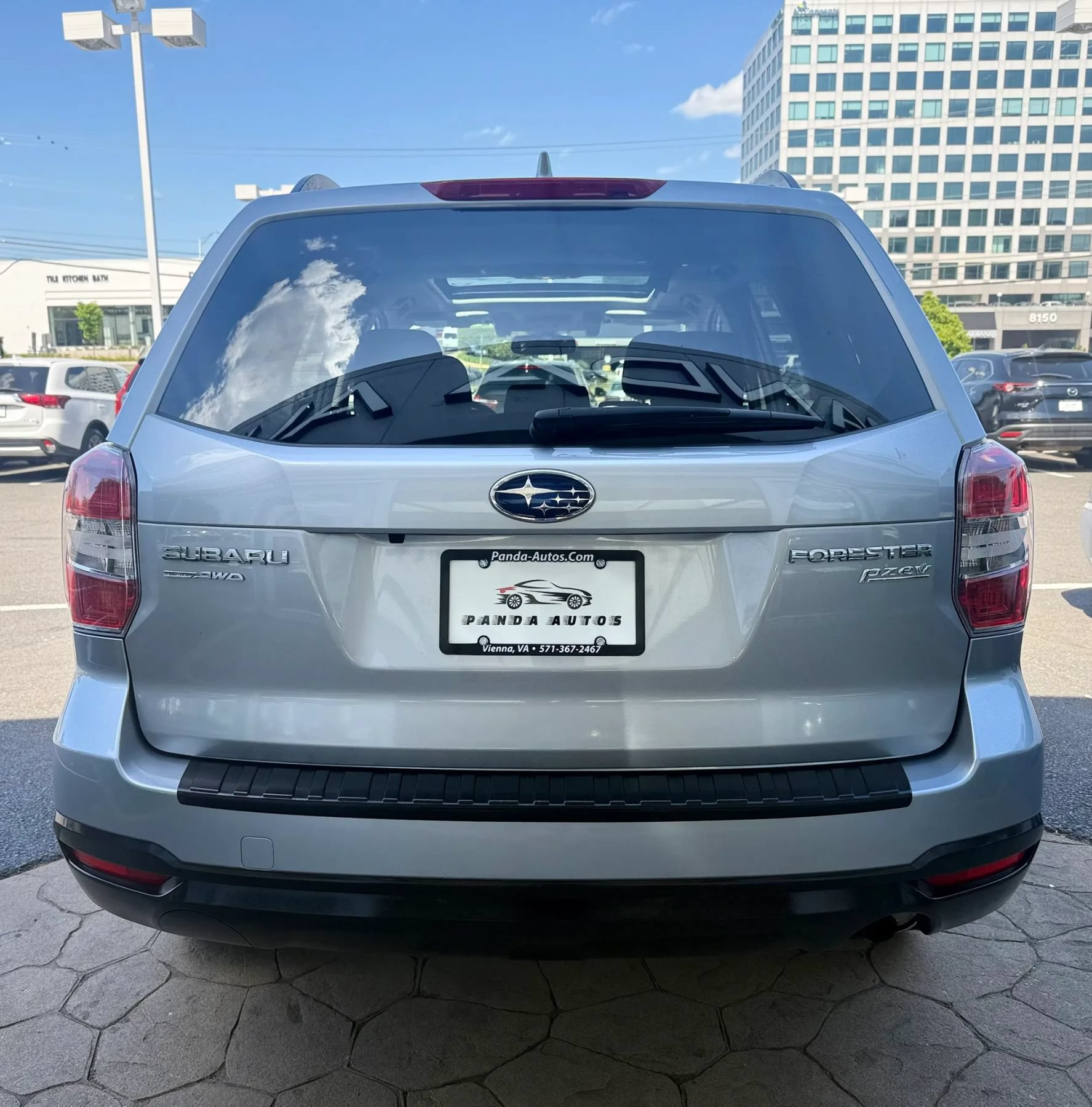 Used 2016 Subaru Forester 2.5i Premium AWD/4WD image 6