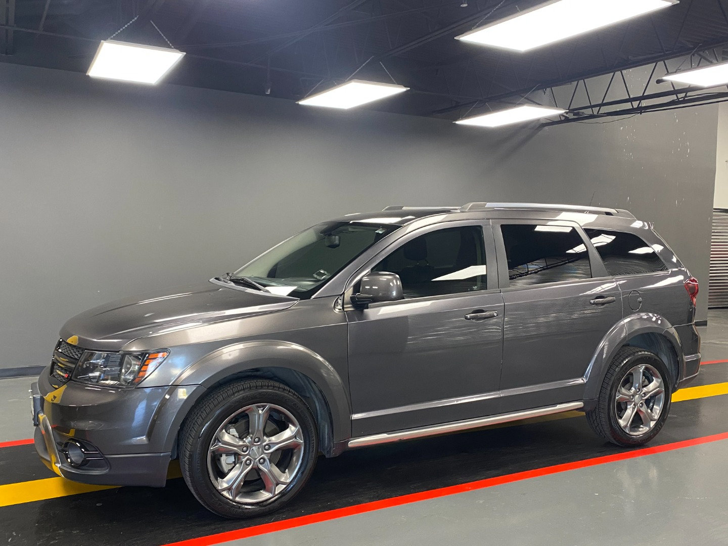 Used 2016 Dodge Journey Crossroad image 2
