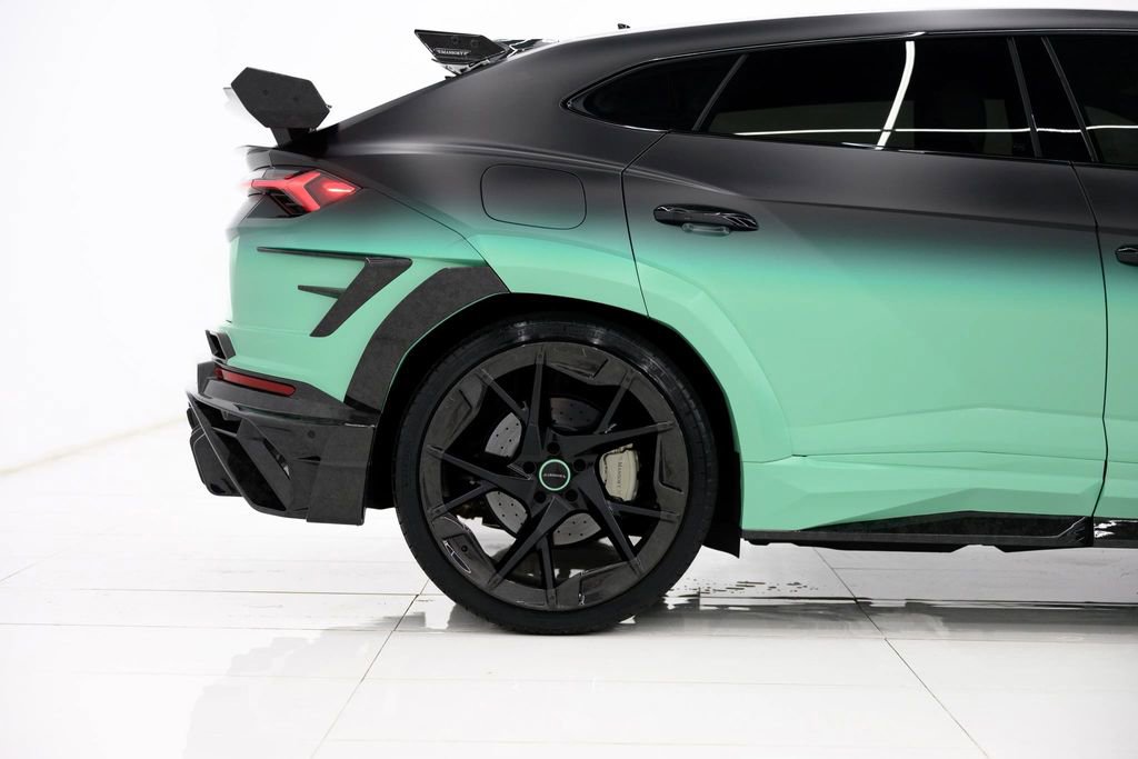 Used 2024 Lamborghini Urus S AWD/4WD image 9