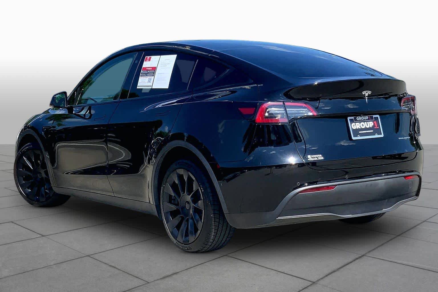 Used 2021 Tesla Model Y Long Range AWD/4WD image 11