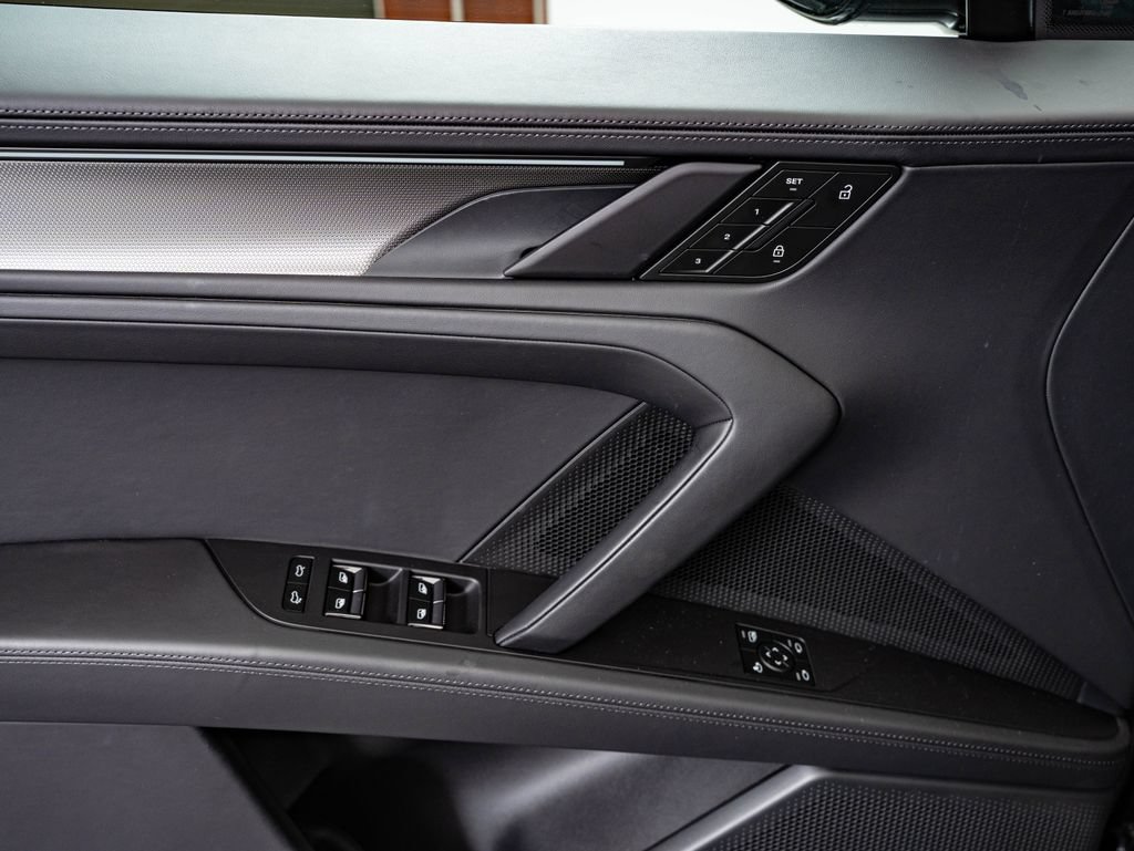 New 2026 Porsche Cayenne Electric AWD/4WD image 22