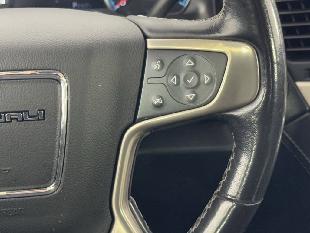 Used 2020 GMC Yukon XL Denali image 22
