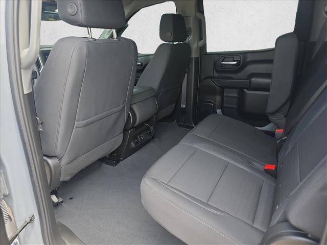 Used 2024 Chevrolet Silverado 1500 Custom w/ Turbomax Blackout Package AWD/4WD image 15