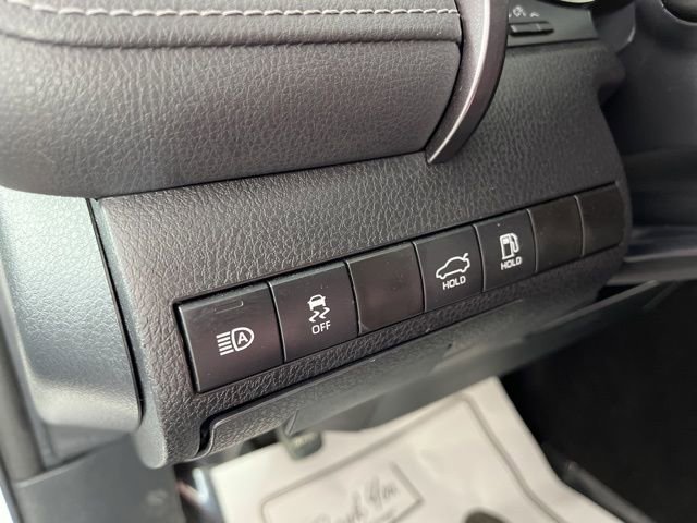 Used 2023 Toyota Camry SE image 33