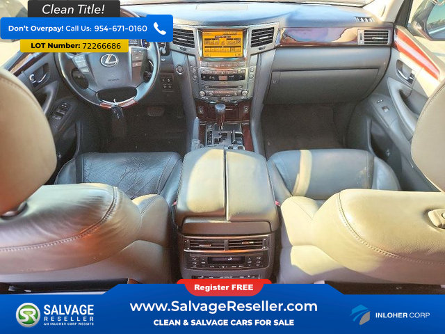 Used 2010 Lexus LX 570 4WD w/ Luxury Pkg image 11