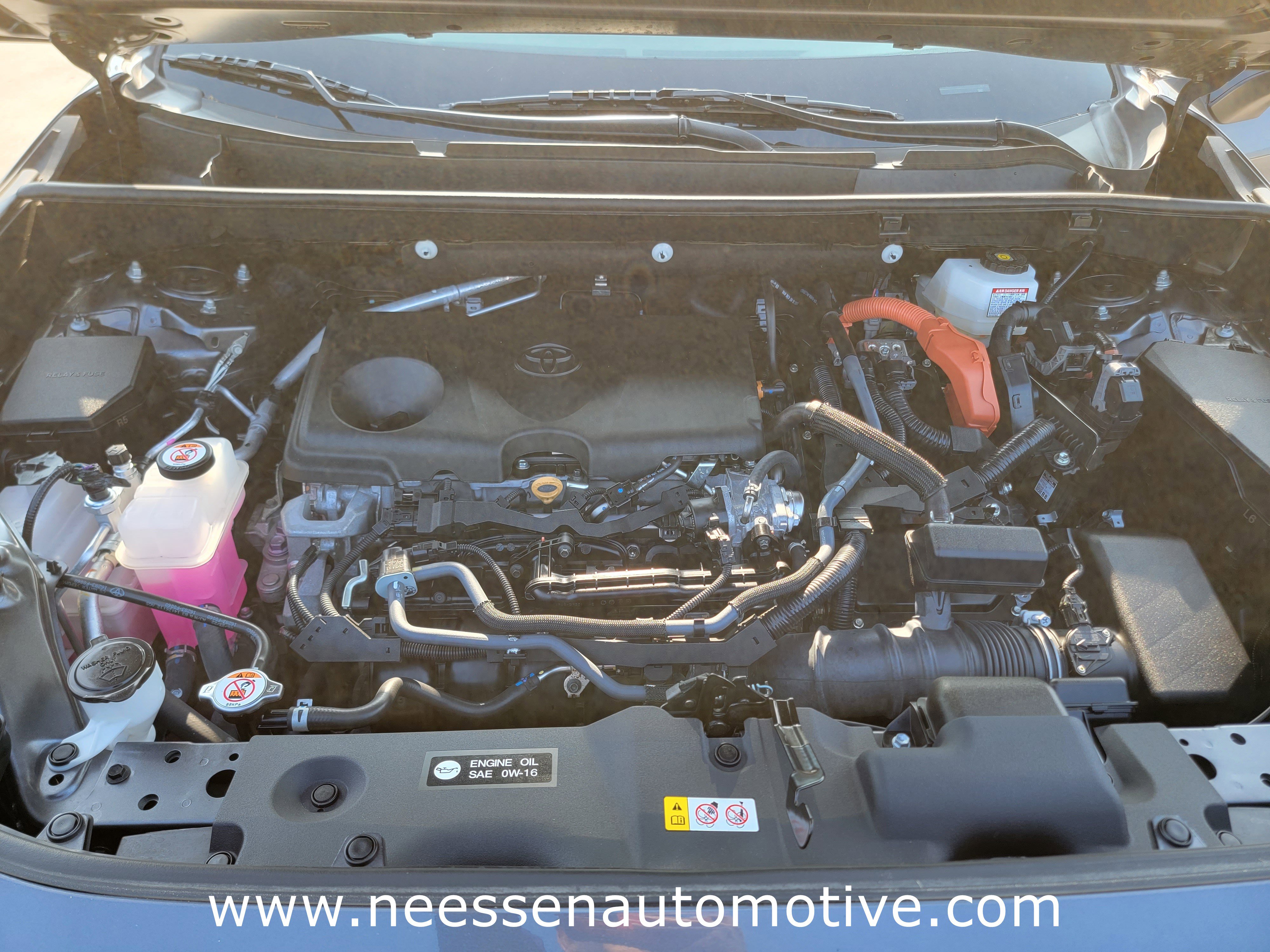 Used 2022 Toyota RAV4 XLE image 32