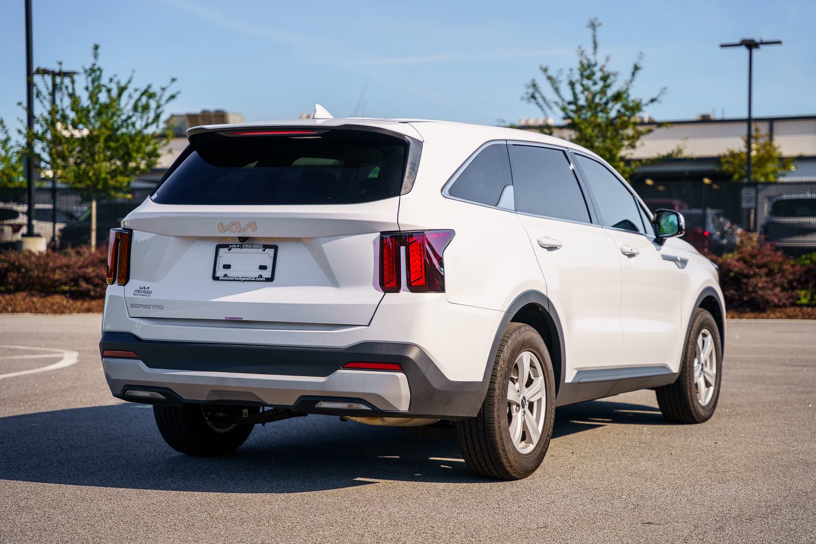 Used 2025 Kia Sorento LX FWD image 7