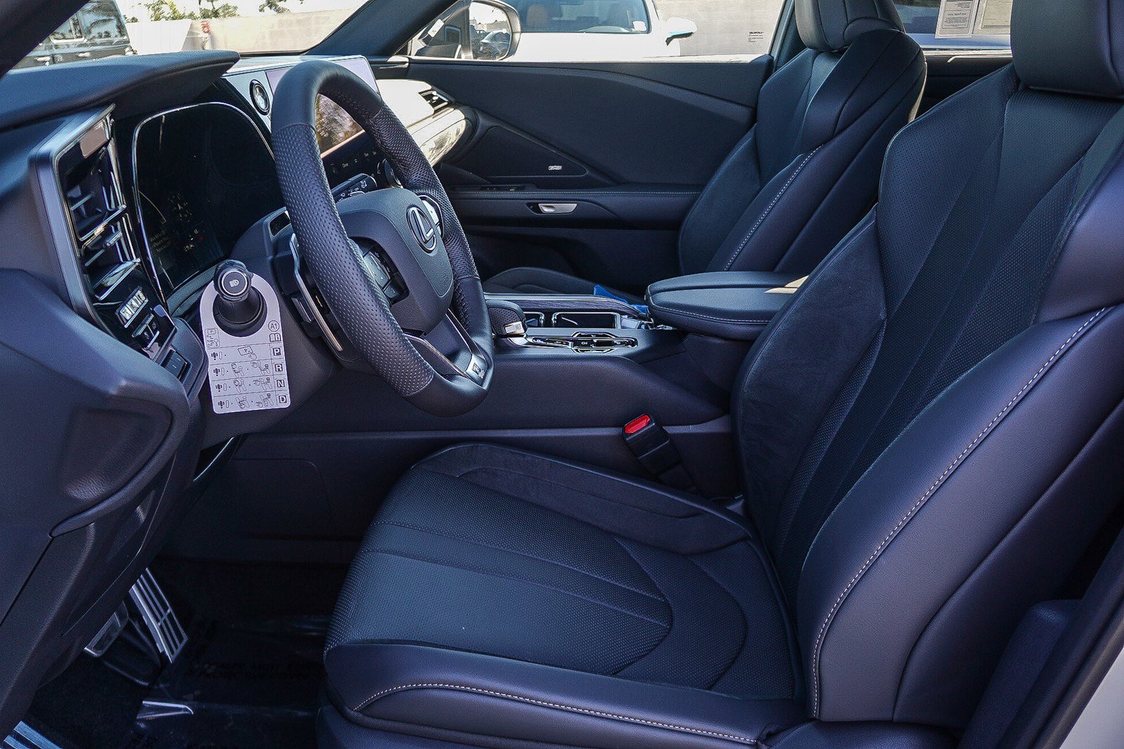 New 2026 Lexus TX 500h AWD image 21