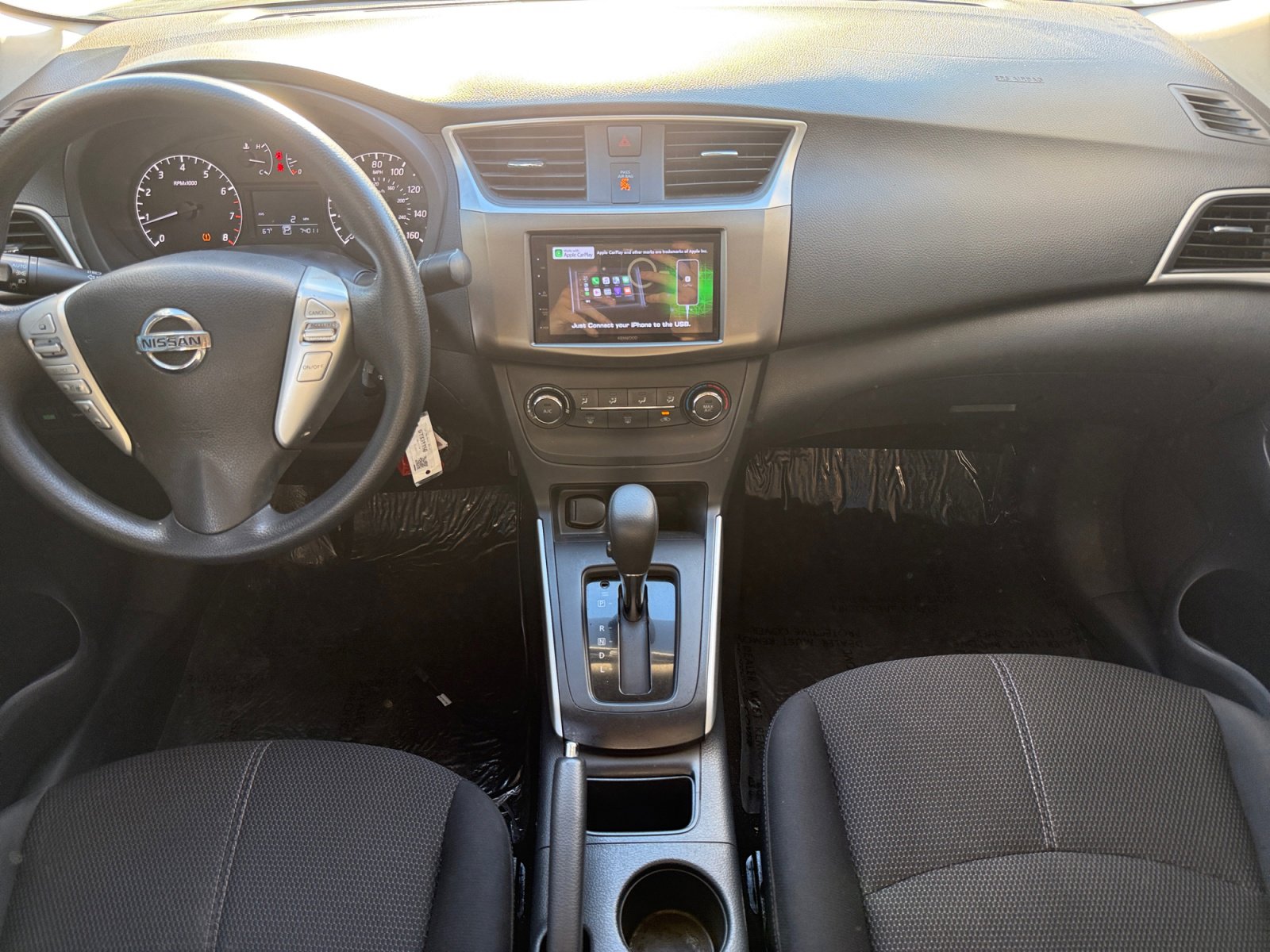 Used 2016 Nissan Sentra S image 11