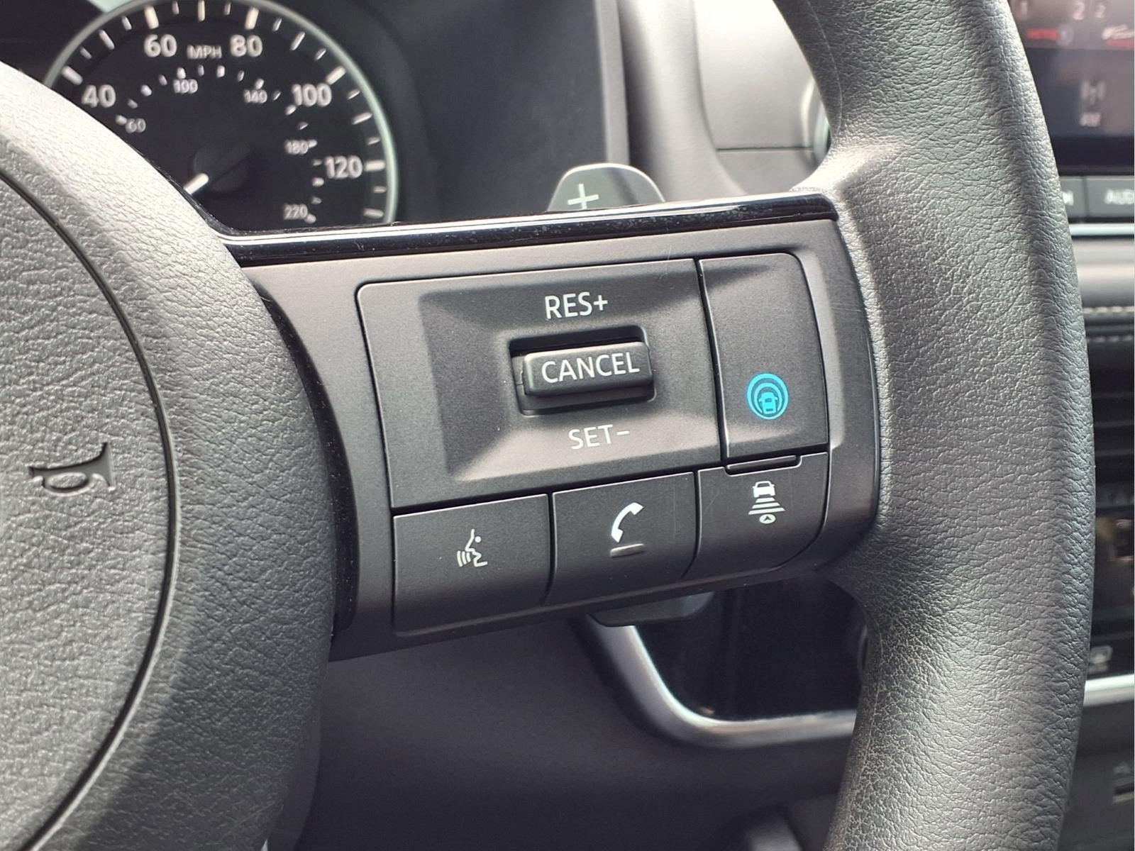 Used 2022 Nissan Rogue SV FWD image 21