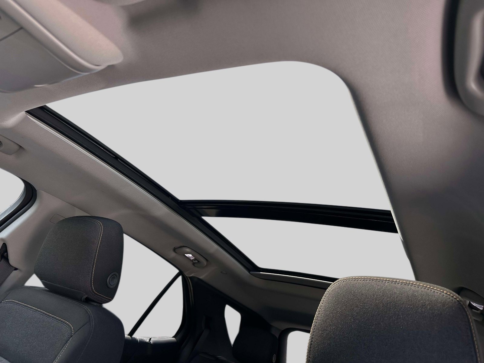 Used 2019 Chevrolet Equinox LT w/ Sun & Navigation Package image 19