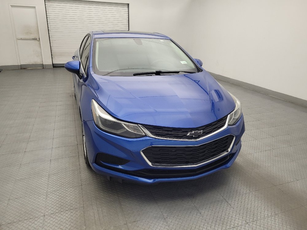 Used 2018 Chevrolet Cruze LT w/ Sun And Sound Package FWD image 14