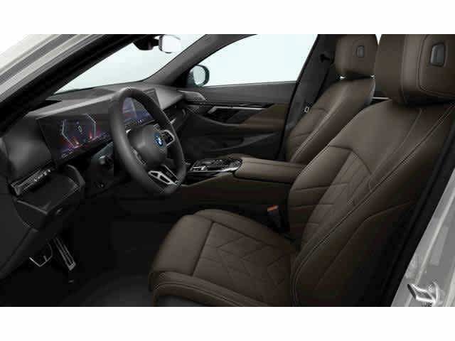 New 2026 BMW 550e xDrive w/ Premium Package AWD/4WD image 6