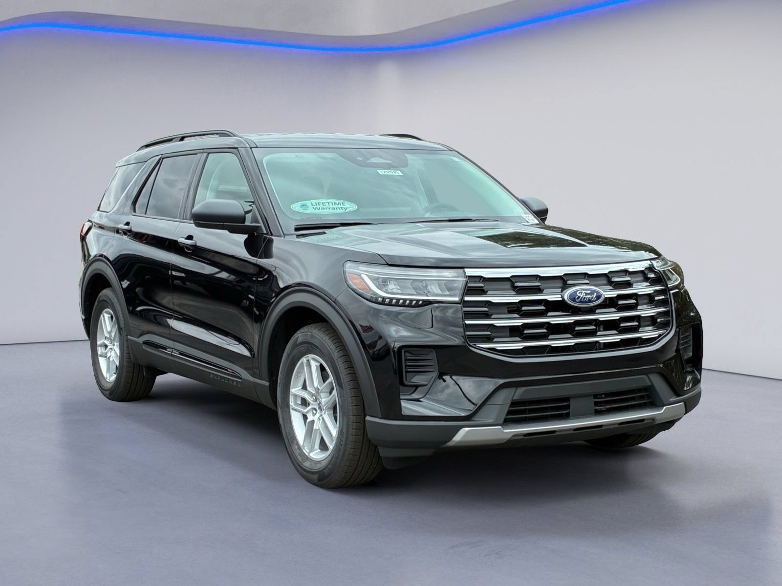 New 2026 Ford Explorer Active RWD image 5