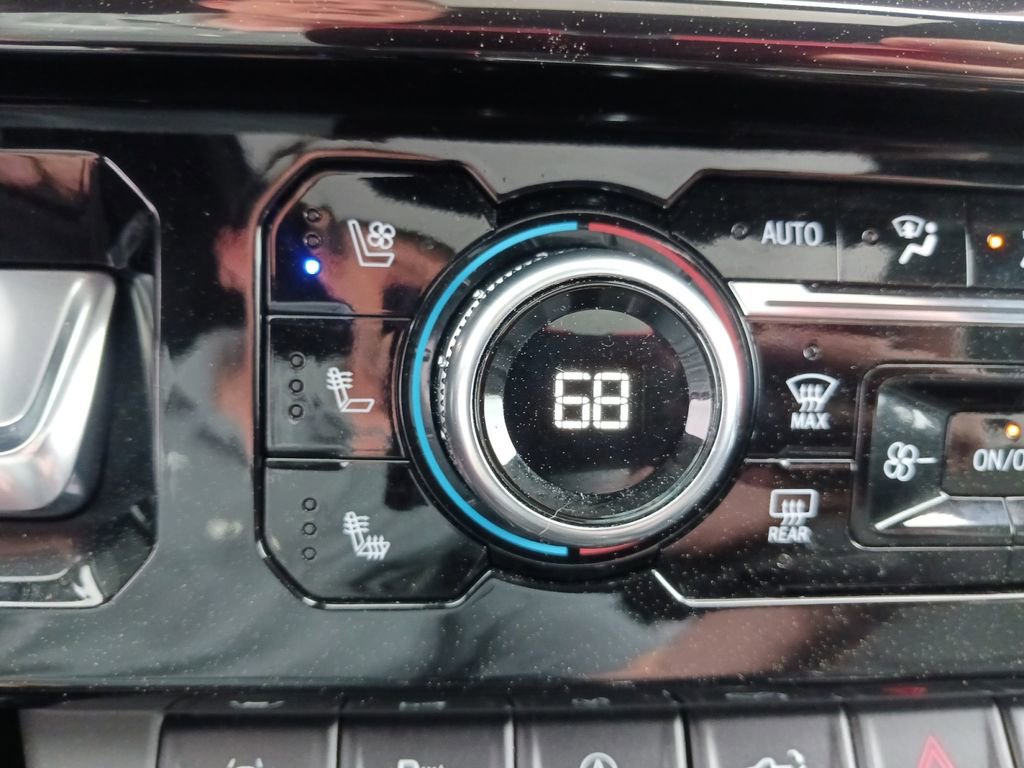 Used 2024 GMC Sierra 1500 AT4X image 26