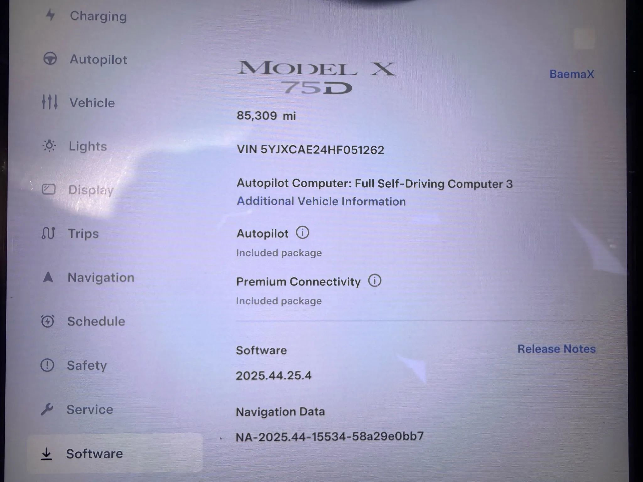 Used 2017 Tesla Model X 75D image 23