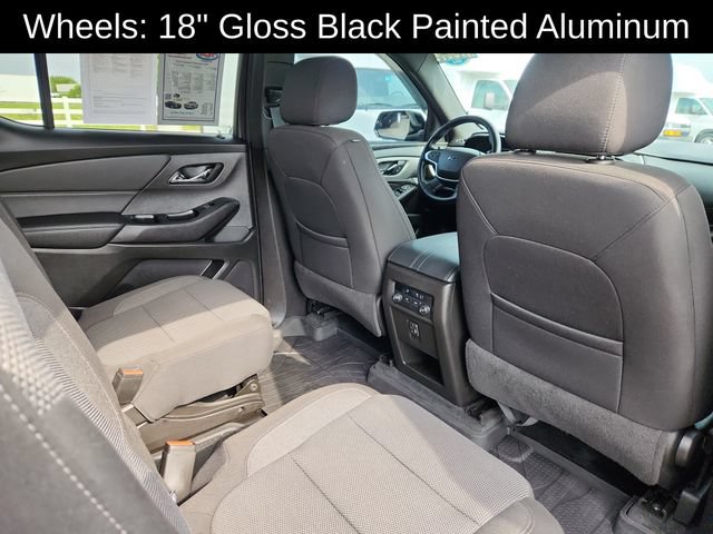 Used 2023 Chevrolet Traverse LT FWD image 29