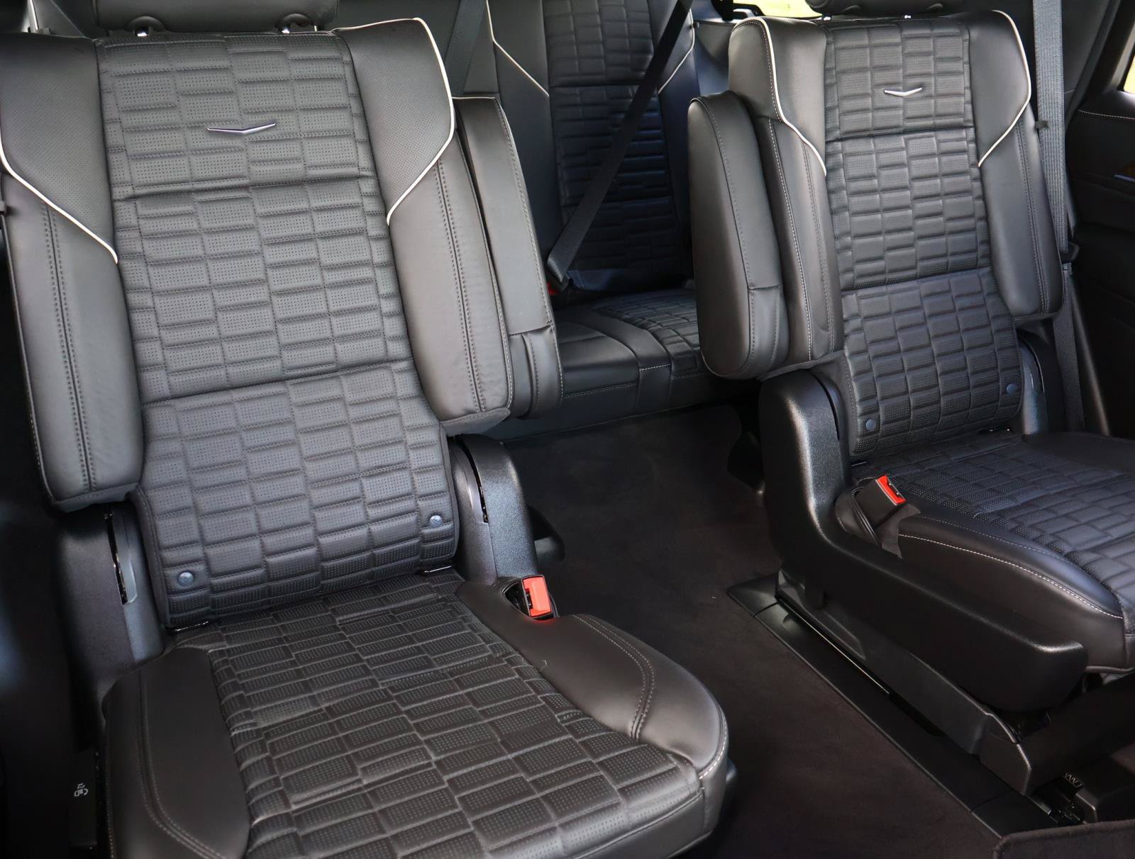 Used 2024 Cadillac Escalade Sport Platinum AWD/4WD image 26