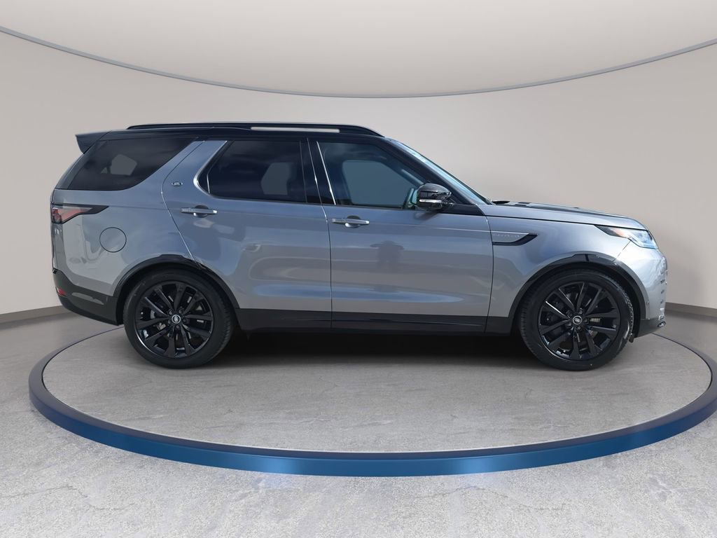 New 2026 Land Rover Discovery Limited Edition AWD/4WD image 4