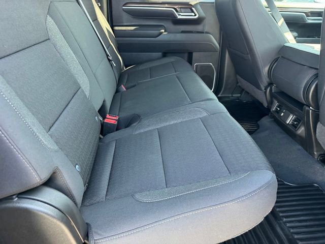 Used 2025 Chevrolet Silverado 1500 LT AWD/4WD image 8