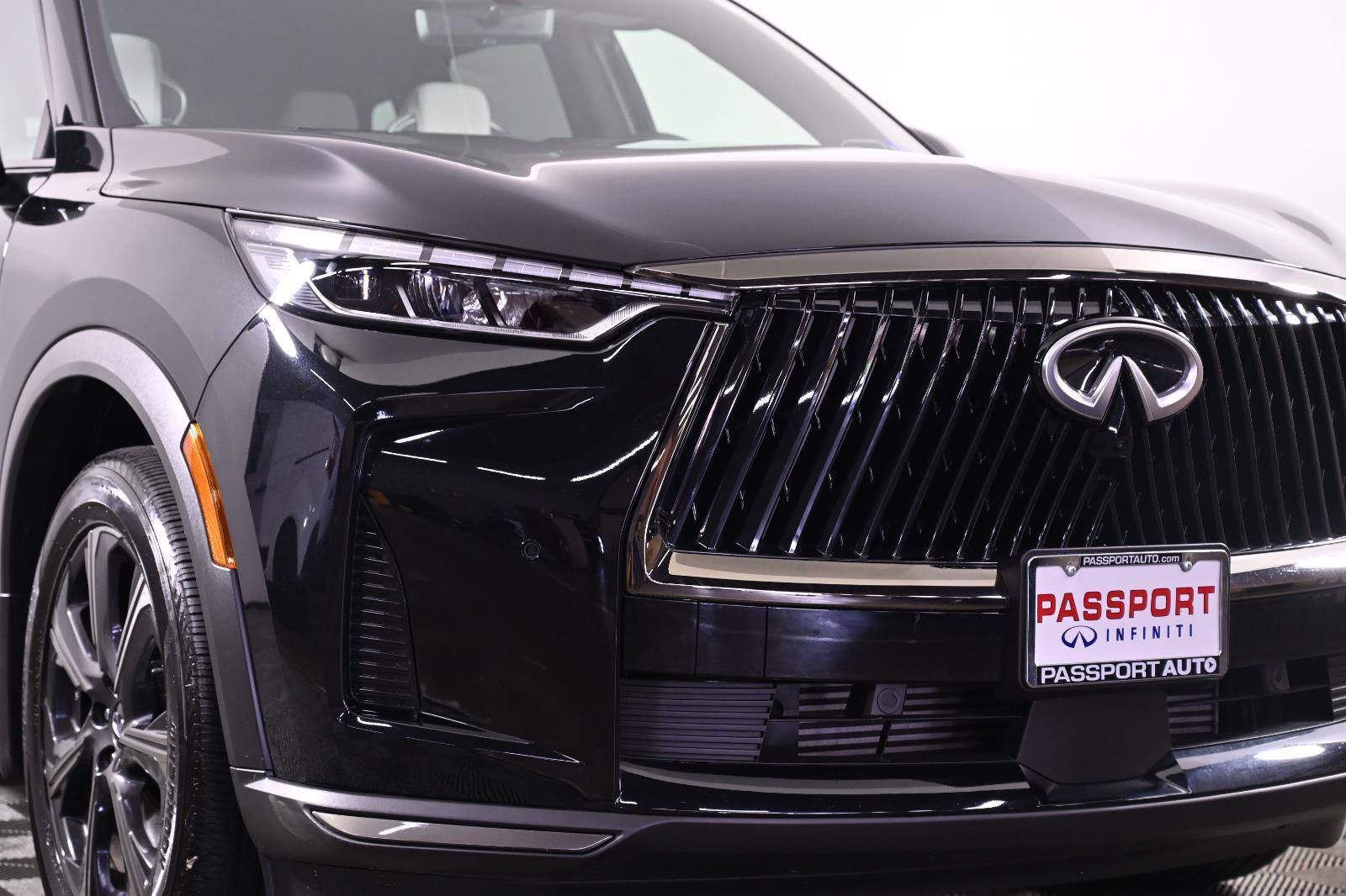 Used 2026 INFINITI QX60 Autograph w/ Dark Cargo Package AWD/4WD image 8