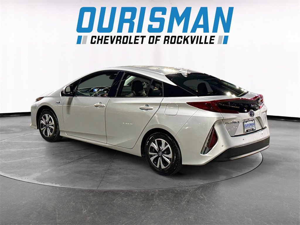Used 2018 Toyota Prius Prime Advanced image 4