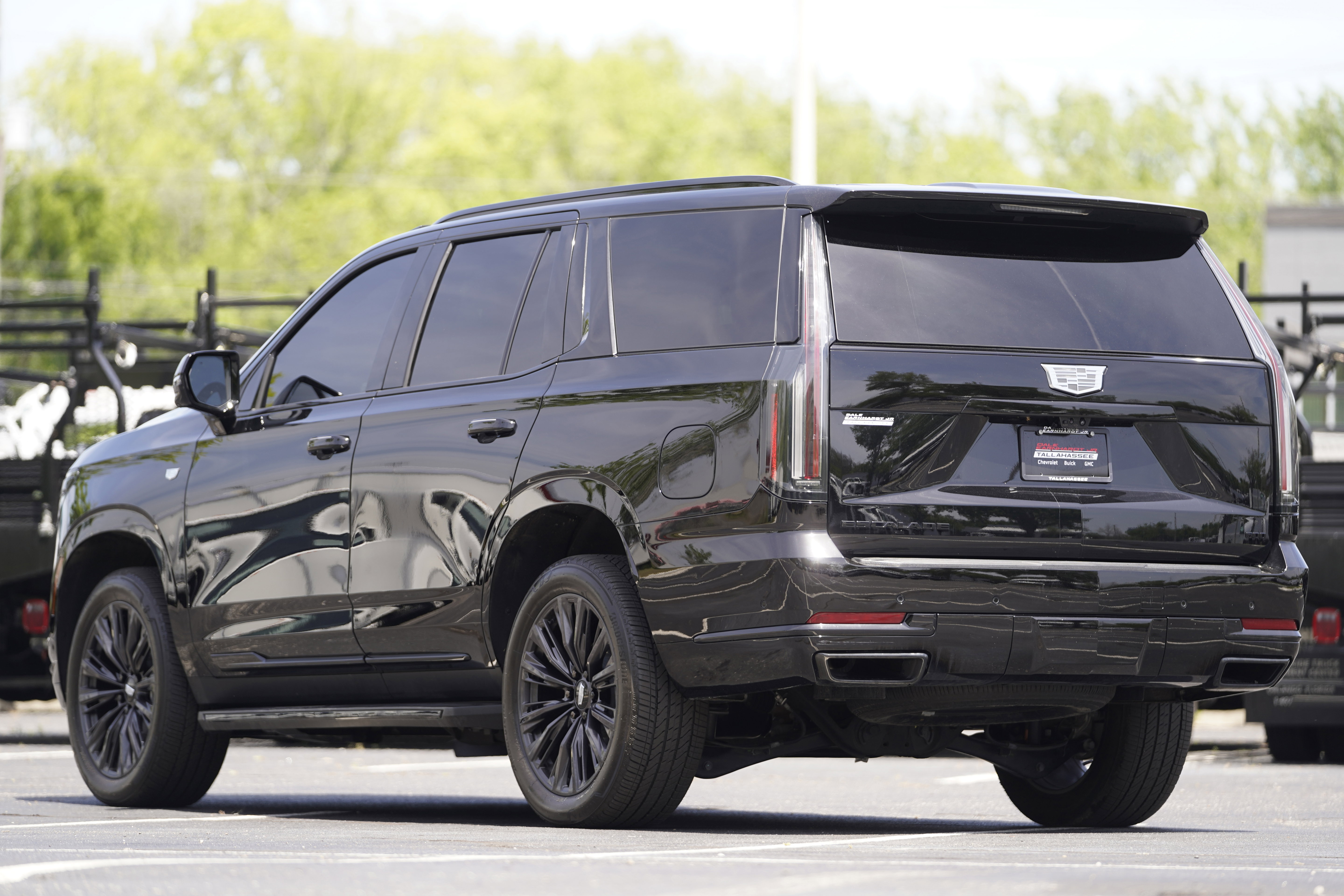 Used 2025 Cadillac Escalade Sport w/ LPO, ONYX Package AWD/4WD image 3