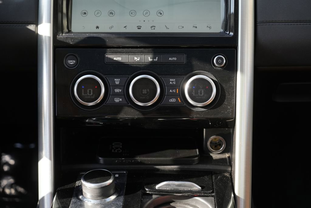 Used 2019 Land Rover Discovery HSE AWD/4WD image 44