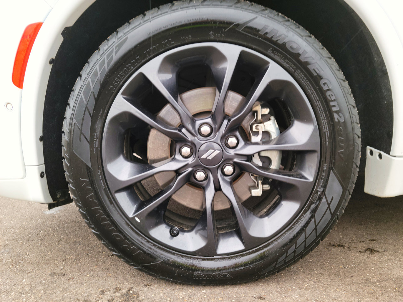 Used 2022 Dodge Durango R/T w/ Hemi Orange Plus Package image 26