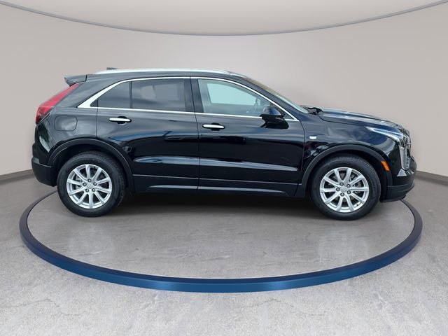 Used 2021 Cadillac XT4 Luxury w/ Cold Weather Package AWD/4WD image 5