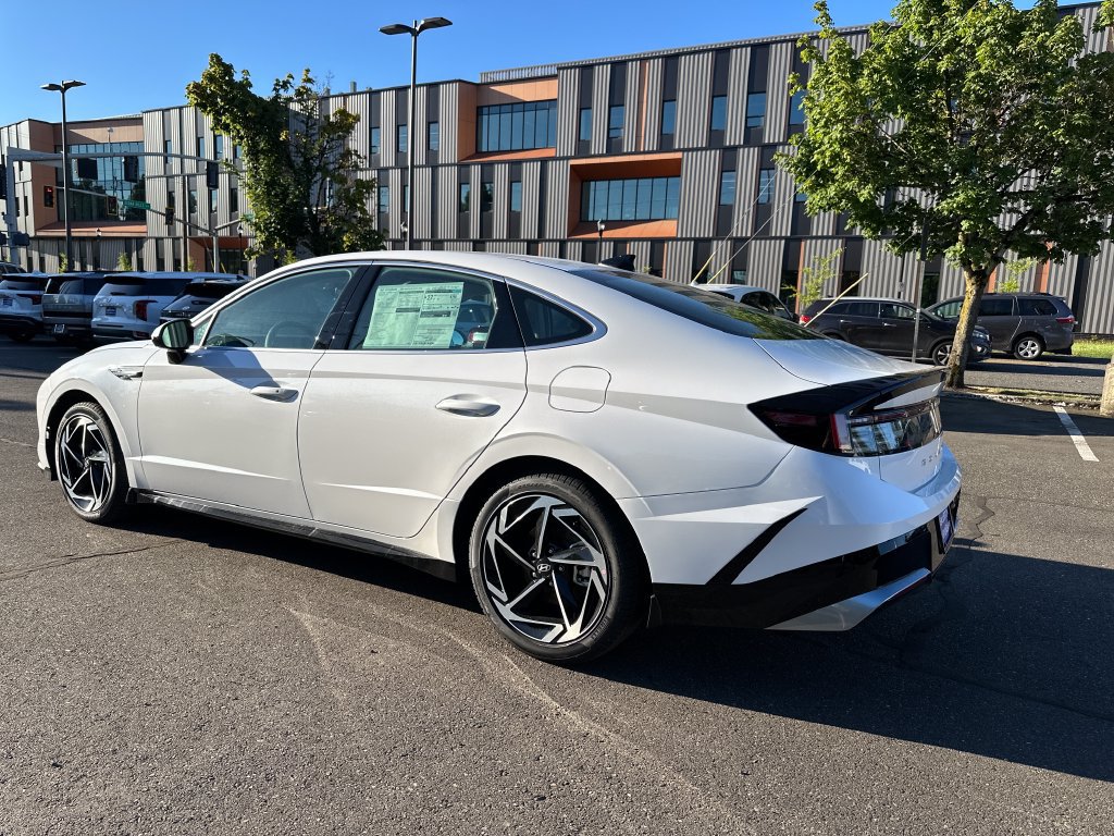 New 2026 Hyundai Sonata SEL AWD/4WD image 4