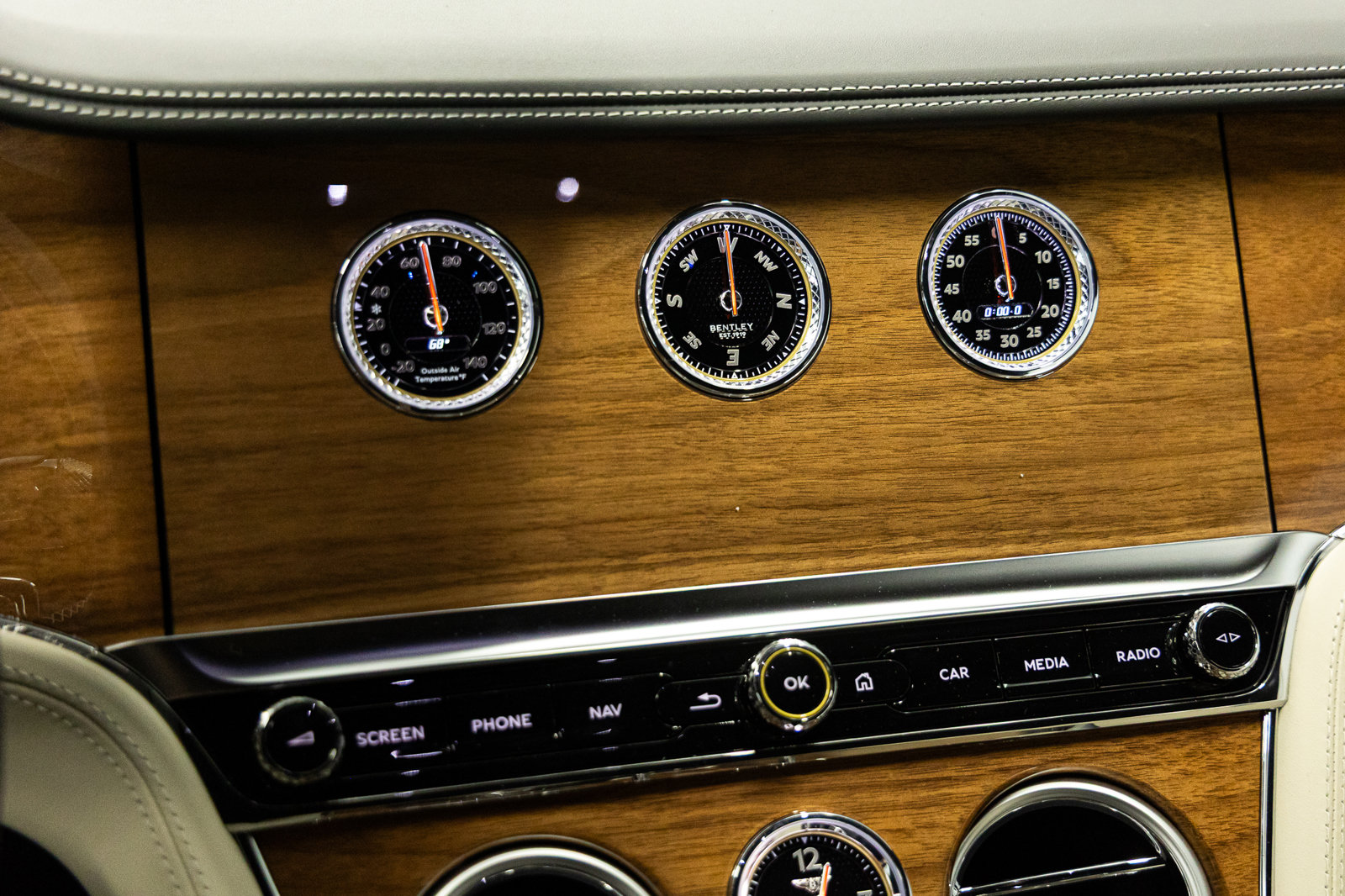 New 2026 Bentley Continental GT AWD/4WD image 32