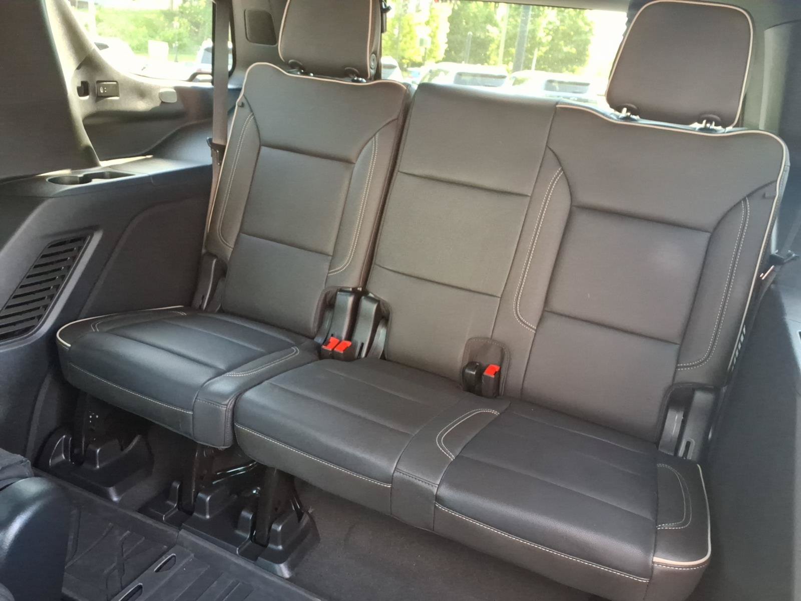 Used 2024 Chevrolet Tahoe Premier AWD/4WD image 19