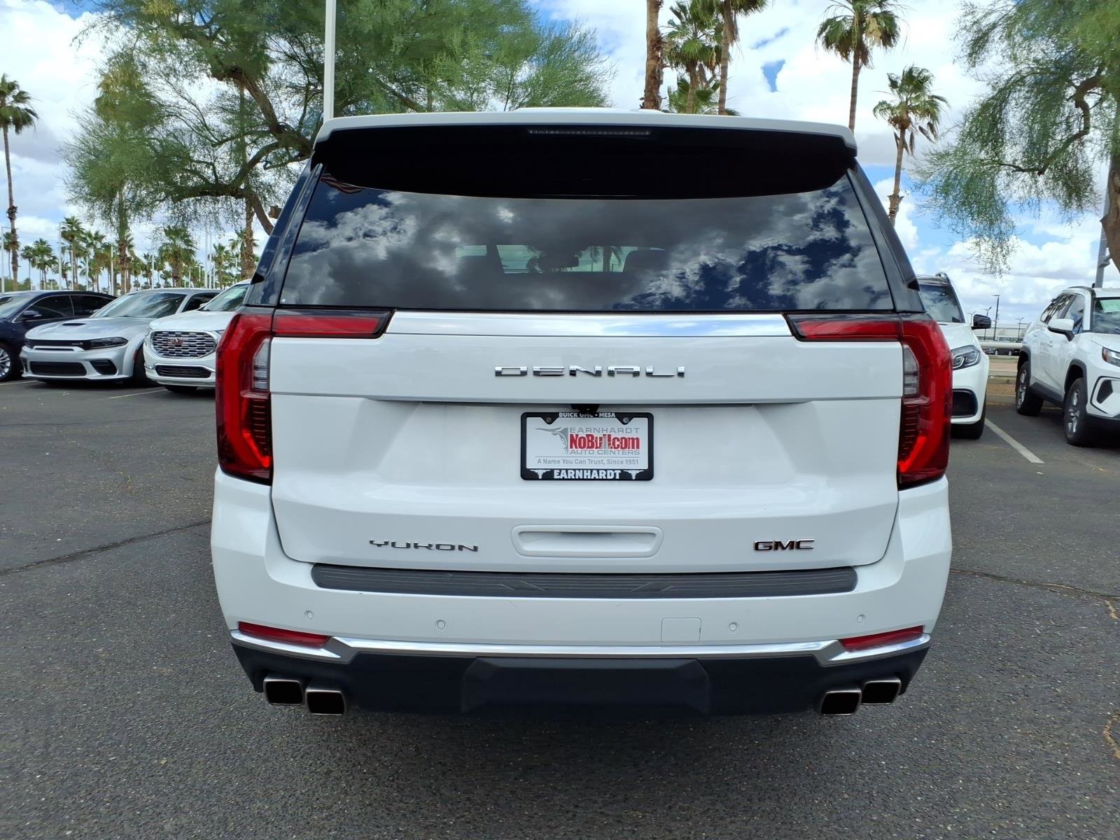 Used 2025 GMC Yukon XL Denali AWD/4WD image 6