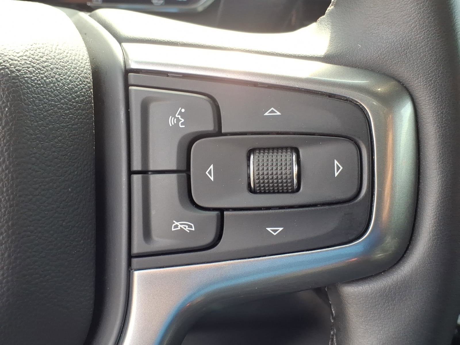 Used 2024 Chevrolet Silverado 1500 LT image 19