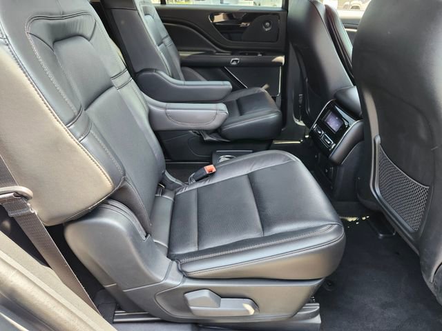 Used 2023 Lincoln Aviator Reserve w/ Class IV Trailer Tow Package image 16