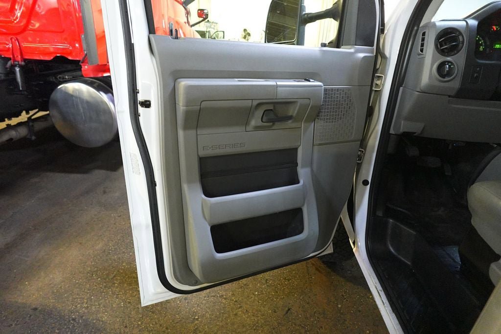 Used 2019 Ford E-350 and Econoline 350 Super Duty w/ Power Windows & Locks Group RWD image 13